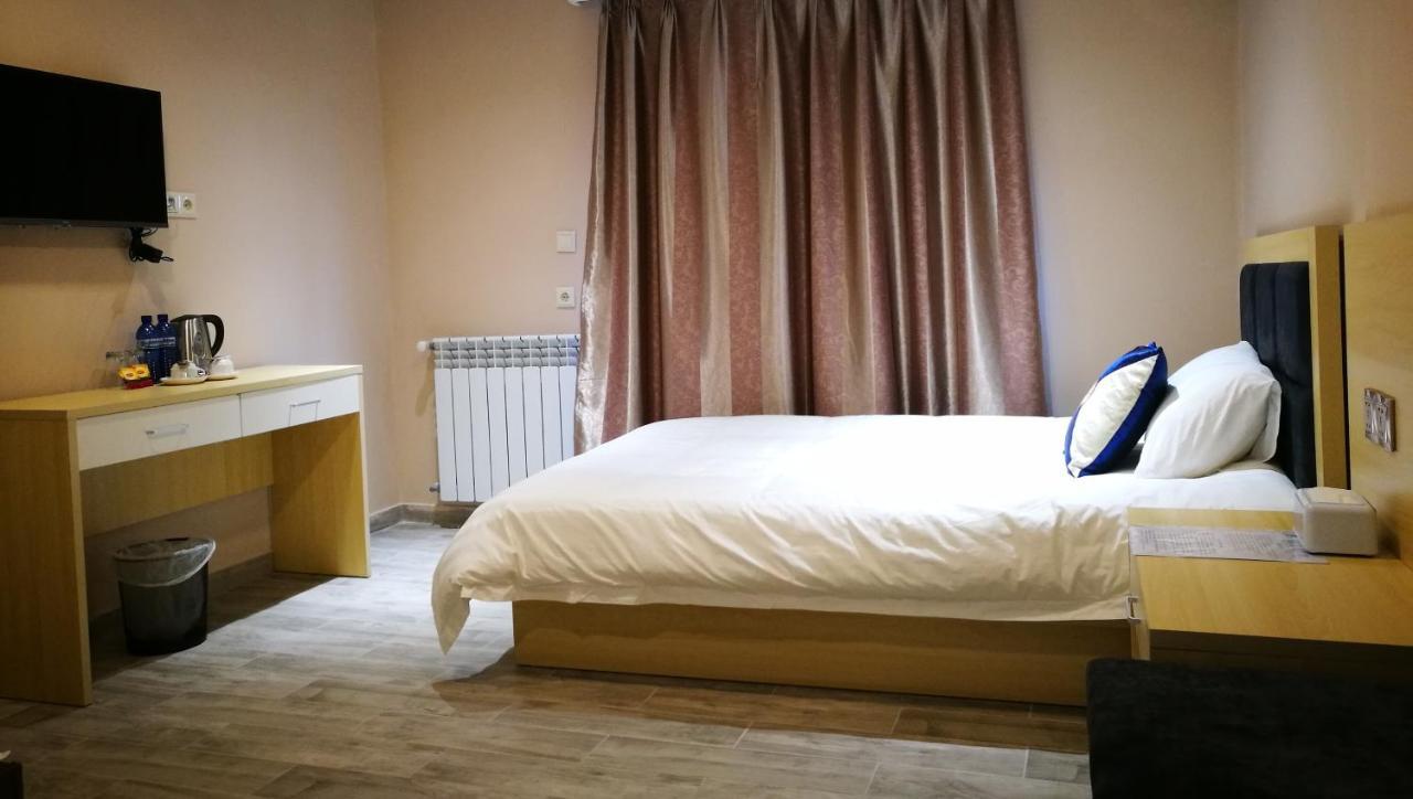Top Boutique Hotel（首席精品酒店） Tbilisi Zewnętrze zdjęcie